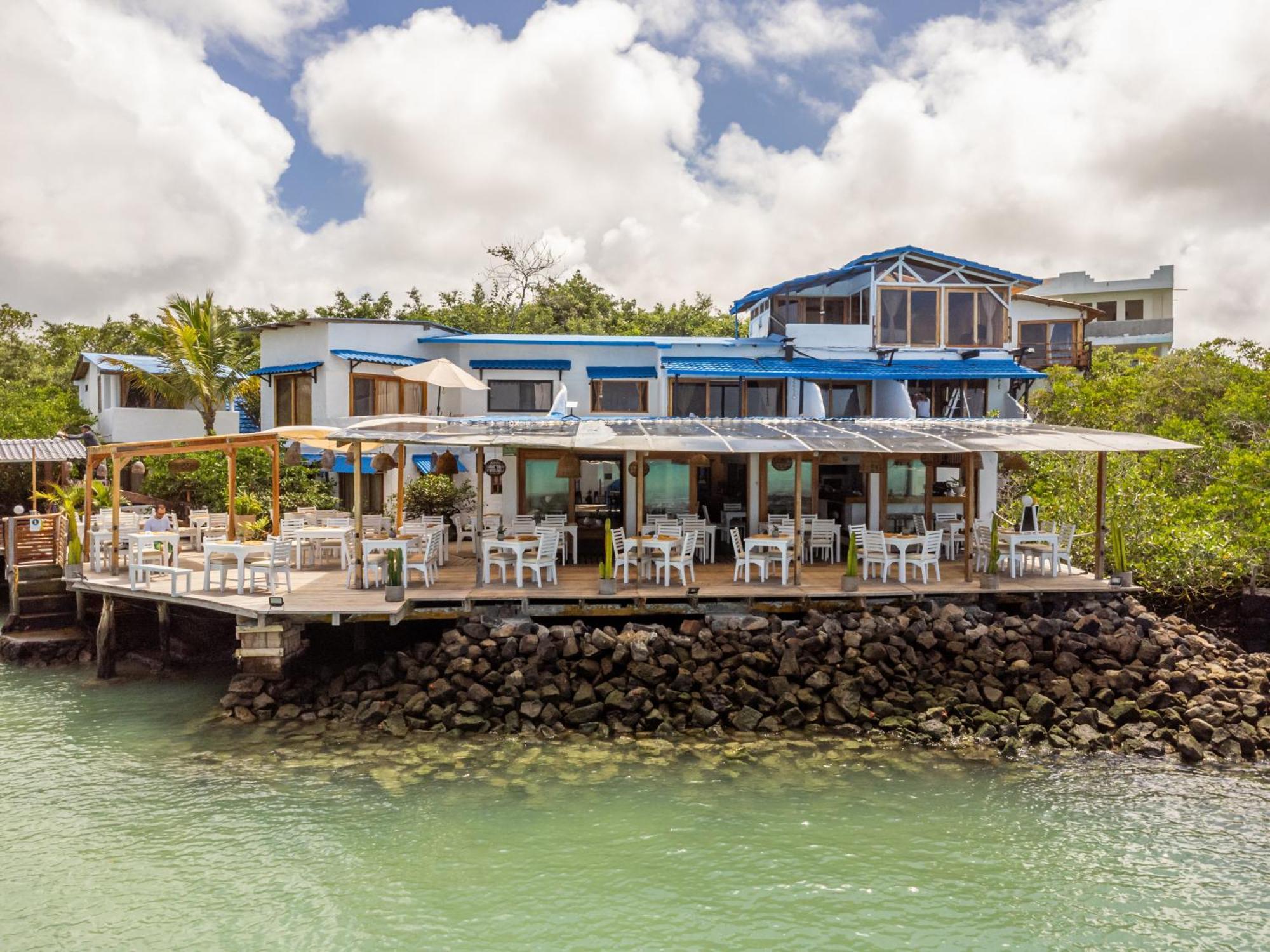 Blu Galapagos Sustainable Waterfront Lodge 푸에르토아요라 외부 사진